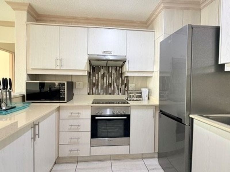 Stylish Coastal Living With Exceptional Sea And Beach Views at Laguna La Crete - Photo 10