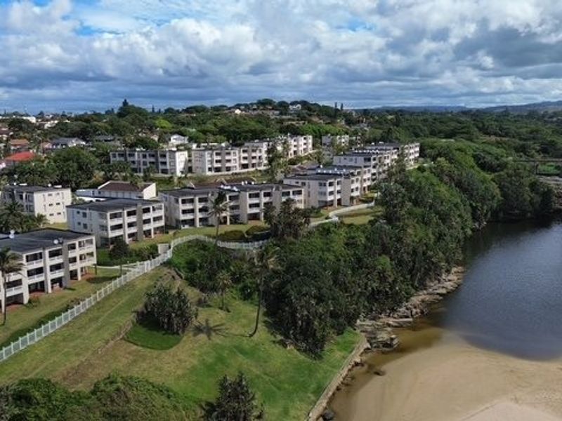 Stylish Coastal Living With Exceptional Sea And Beach Views at Laguna La Crete - Photo 3