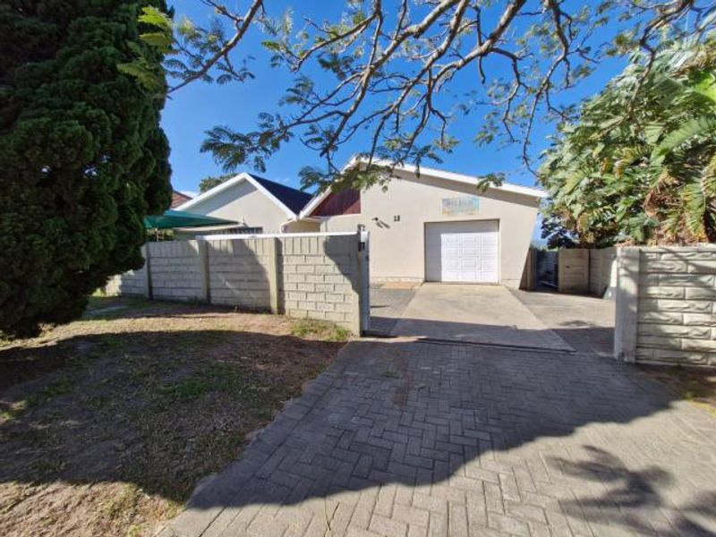 5 BEDROOM HOUSE FOR SALE IN SUNNYRIDGE - Photo 2