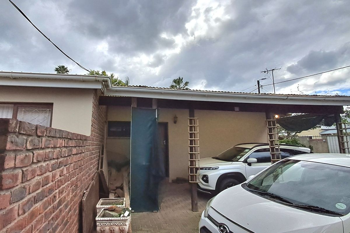 LOCATION!! Location is the Key! Calling all investors/companies for this centrally situated property in popular Berea in East London. - Photo 4