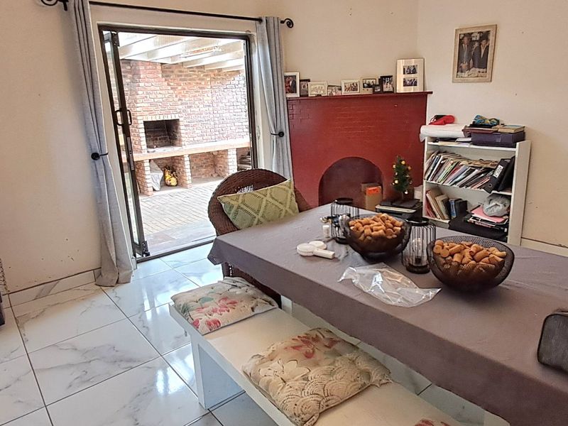 LOCATION!! Location is the Key! Calling all investors/companies for this centrally situated property in popular Berea in East London. - Photo 7