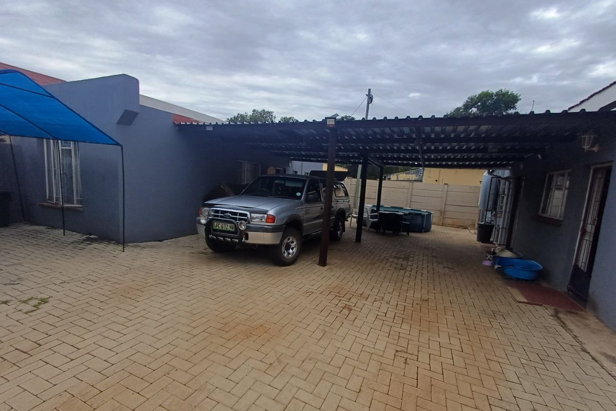 3 Bedroom House for Sale in Elandsheuwel - Photo 3