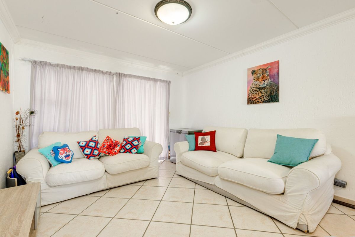 98m2 2 Bedroom Apartment in Boomed Off Road - Photo 3