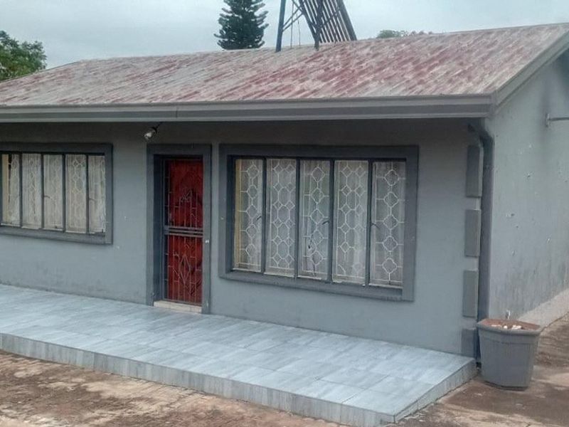 2 Bed House in Soshanguve Aa for Sale - Photo 3