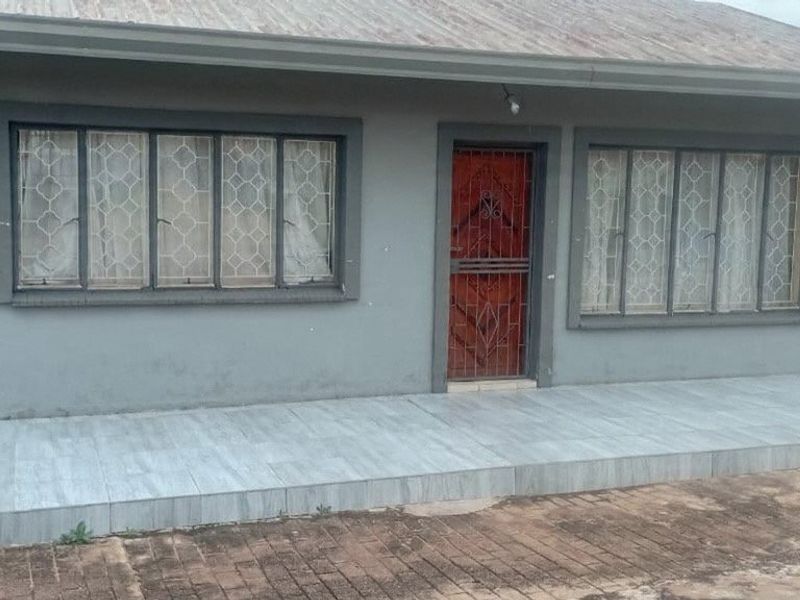 2 Bed House in Soshanguve Aa for Sale - Photo 8
