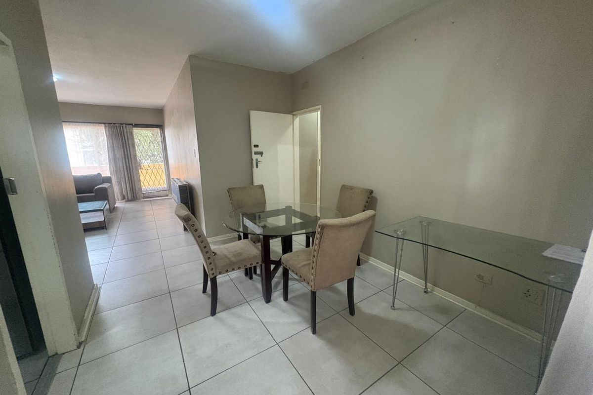 1 Bed, One Bath Spacious Apartment in the Heart of Windsor East - Photo 3