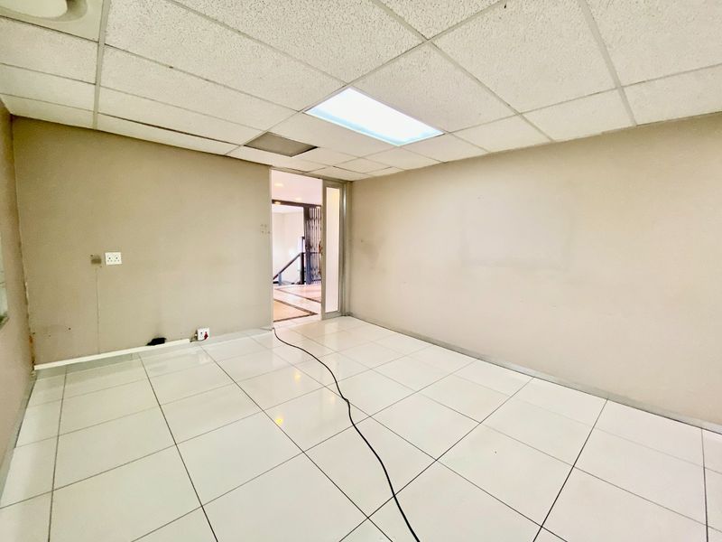 Prime Office Space To Let In Menlyn - Photo 4