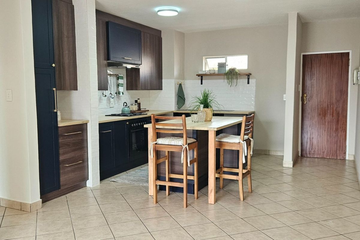 BEAUTIFUL NEWLY RENOVATED 2 BEDROOM UNIT TO RENT IN NOORDHANG!!! - Photo 3