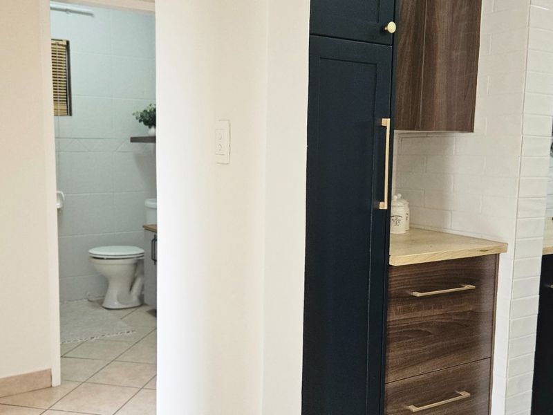 BEAUTIFUL NEWLY RENOVATED 2 BEDROOM UNIT TO RENT IN NOORDHANG!!! - Photo 10