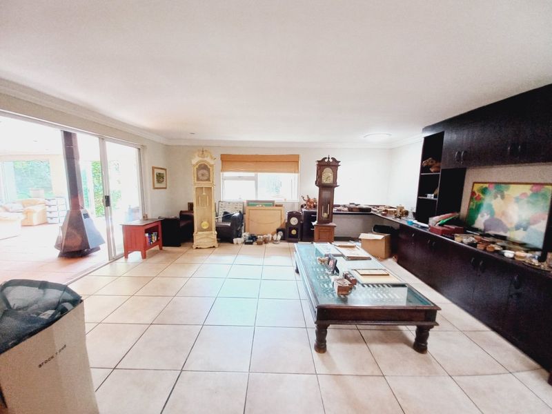 Primrose Gem: Spa cious family home with braai - Photo 6