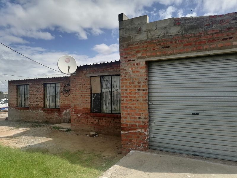 Lovely 3 bedroom House for sale in Bergman, Bloemfontein - Photo 4