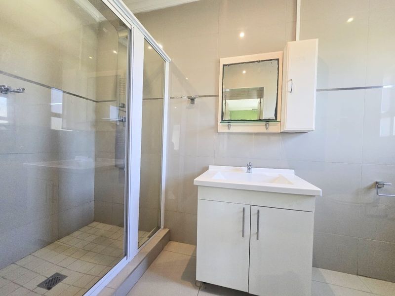 Coastal Living With Uninterrupted Sea View In La Mercy, KZN - Photo 10