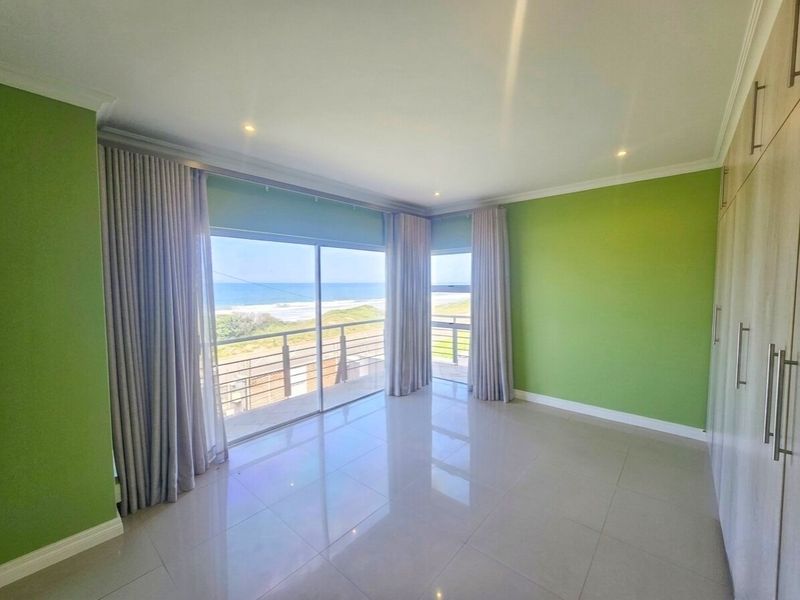 Coastal Living With Uninterrupted Sea View In La Mercy, KZN - Photo 6