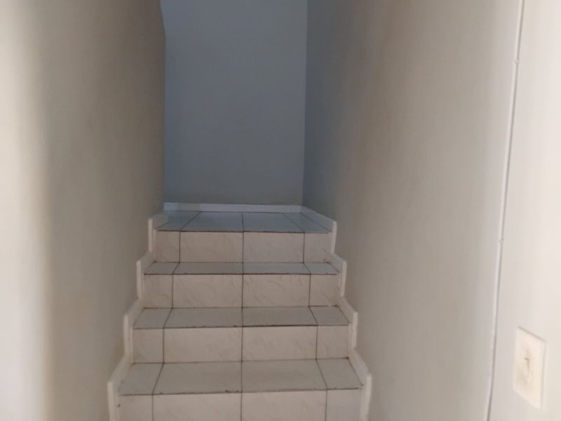 Charming Duplex Townhouse with Private Garden & Extra Space! - Photo 7