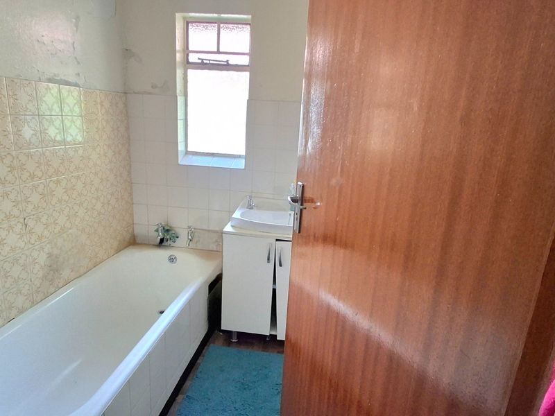 Well-Priced 3-Bedroom Vaalpark Home – A Smart Buy for Homeowners or Investors - Photo 10