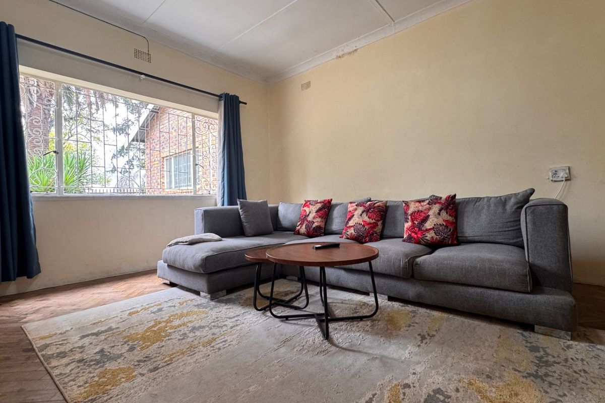 Landmark Property with two potential flats in Three Rivers - Photo 3