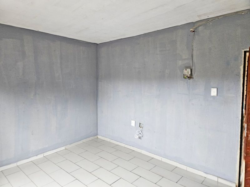 Exceptional Investment Opportunity 16 Rooms Property for Sale in Tembisa - Photo 8