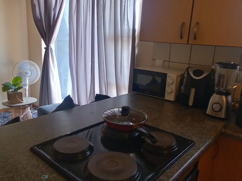 Riviera Close James Walton St Riviera  - Photo 8