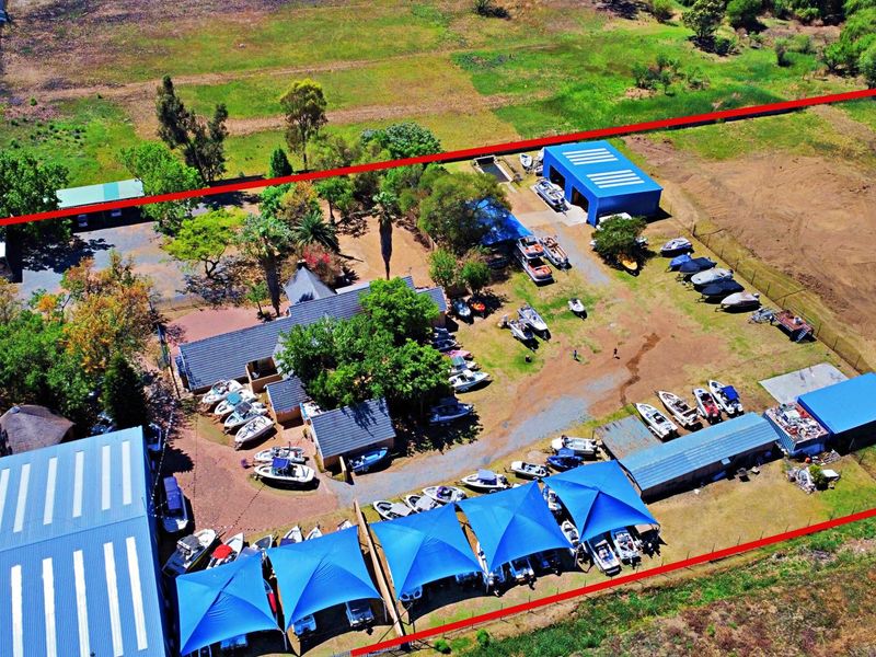 REZONED FOR 168 UNITS, IDEAL LOCATION, DO NOT MISS THIS ONE - Photo 5