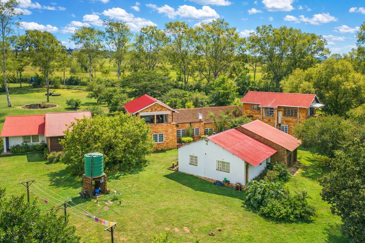 Farmall AH, Fourways | Multi-Dwelling Investment with Strong Income Potential - Photo 5