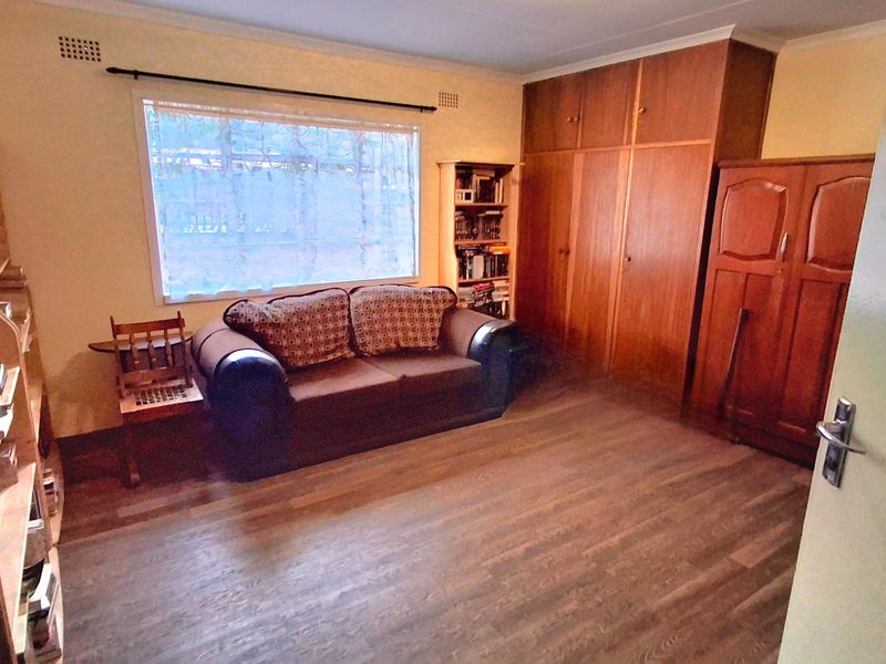 “Spacious 3-Bedroom Family Home – Great Value!” - Photo 9