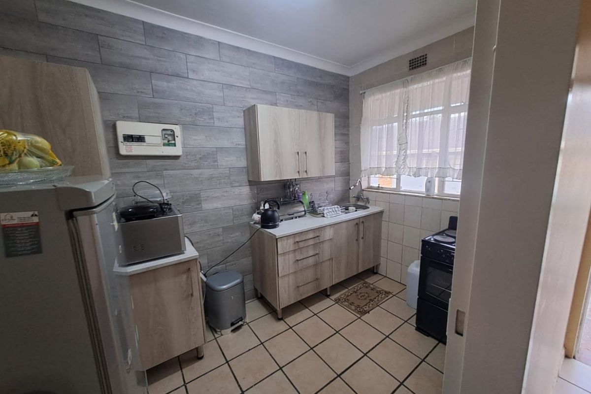 Neat - Two-Bedroom Apartment Near Vaal Mall - Photo 5