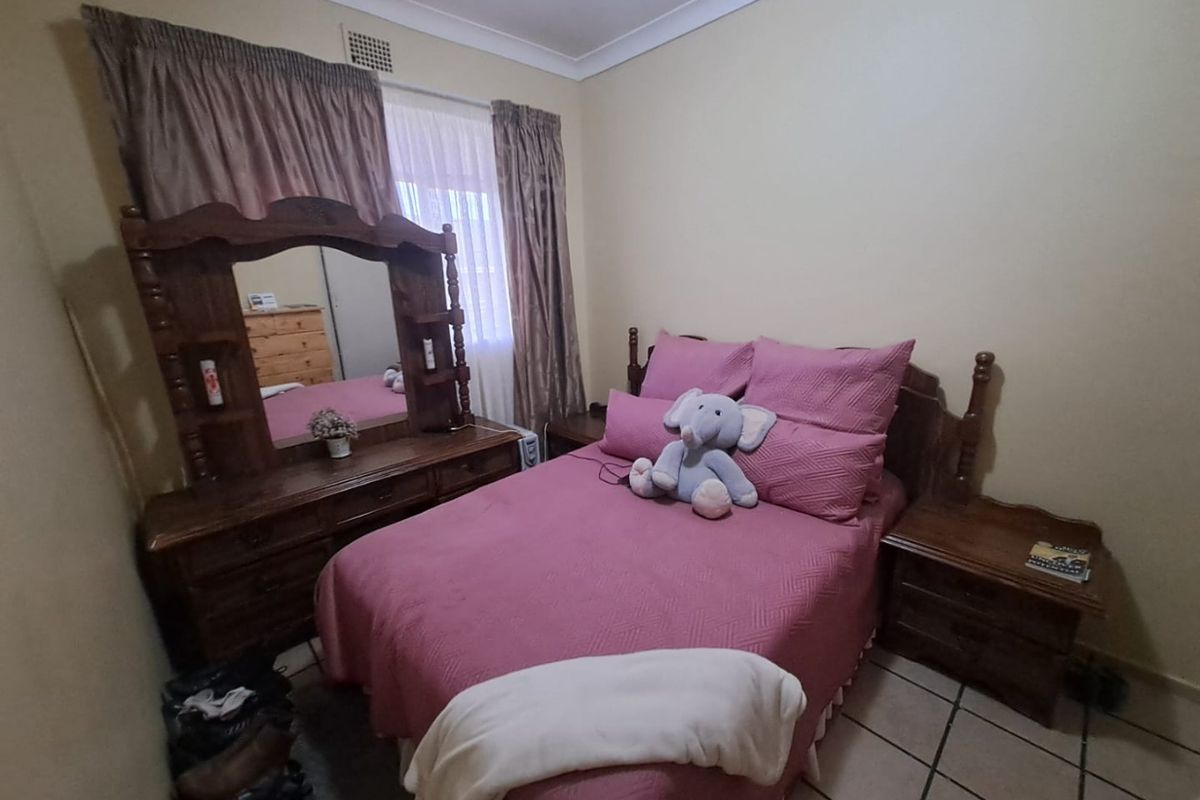 Neat - Two-Bedroom Apartment Near Vaal Mall - Photo 3