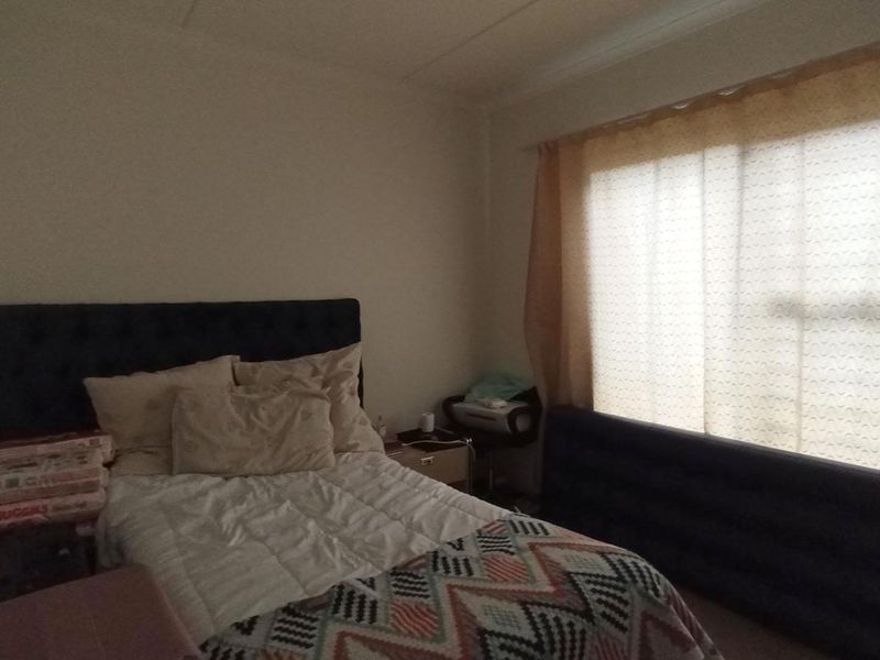 Cozy Ground Floor 2 bed Apartment in Midrand - Photo 8