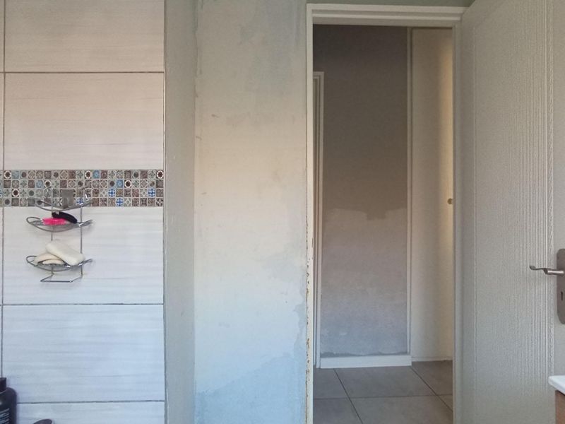 Modern Ground Floor Living with Private Garden & Built-In Braai in Carlswald View! - Photo 10