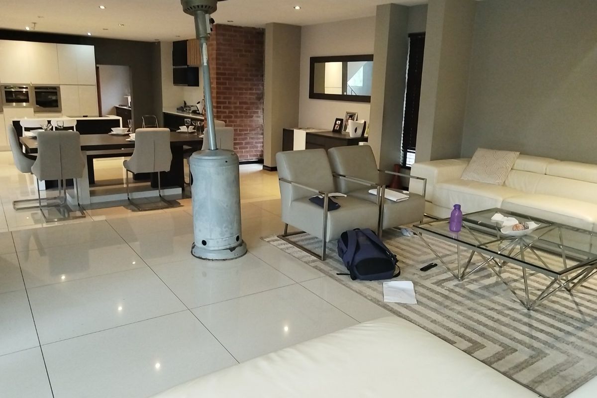 Bushveld Exclusivity living meets Architectural Excellence - Photo 4