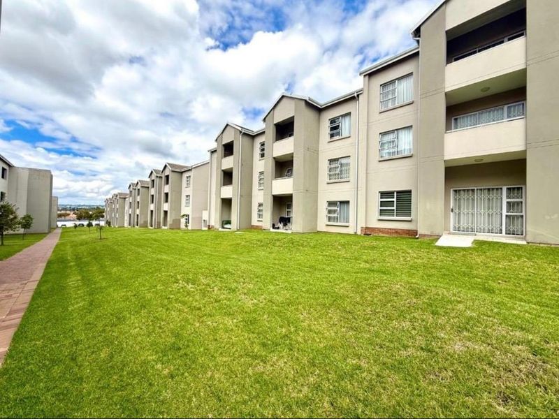 Modern 2-Bed, 2-Bath Apartment in Secure Stonewood Estate – Blue Hills Lifestyle Living! - Photo 2