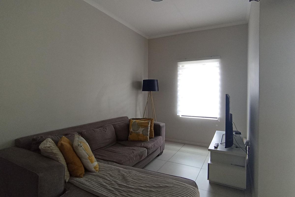 Modern 1-Bedroom Apartment for Sale in 93 on New, Carlswald - Photo 2