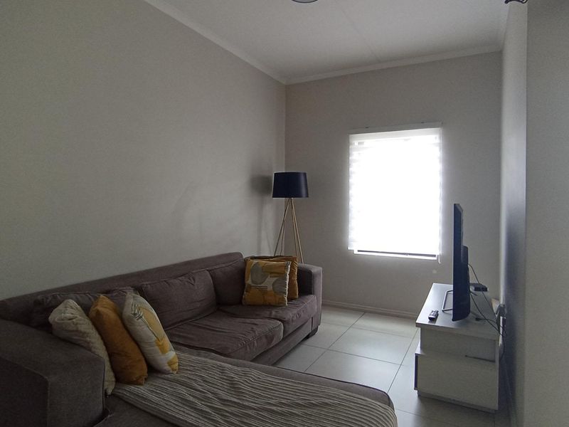 Modern 1-Bedroom Apartment for Sale in 93 on New, Carlswald - Photo 2