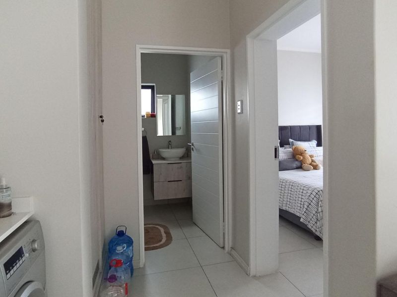 Modern 1-Bedroom Apartment for Sale in 93 on New, Carlswald - Photo 7