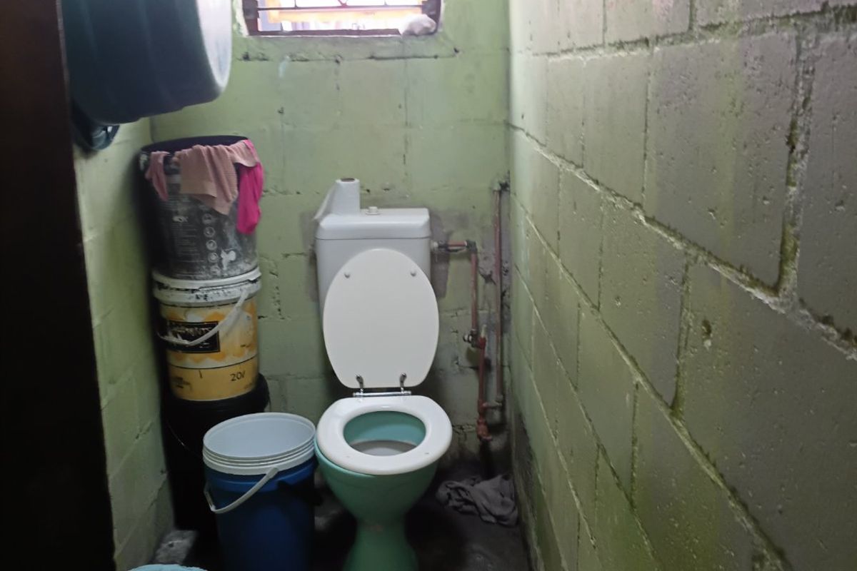 Starter Home - Photo 3