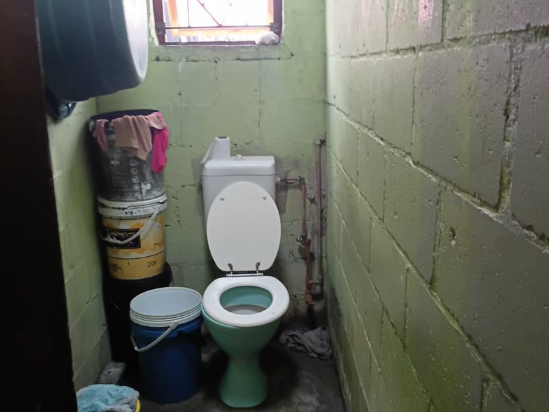 Starter Home - Photo 3
