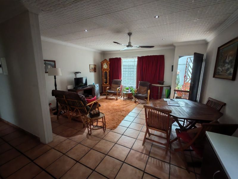 Charming & Secure Garden Townhouse – Move-In Ready! - Photo 4