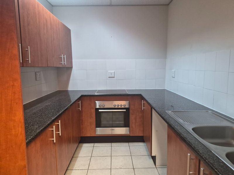Prime First-Floor Office Suite in Sought-After Bryanston Gate Office Park - Photo 10