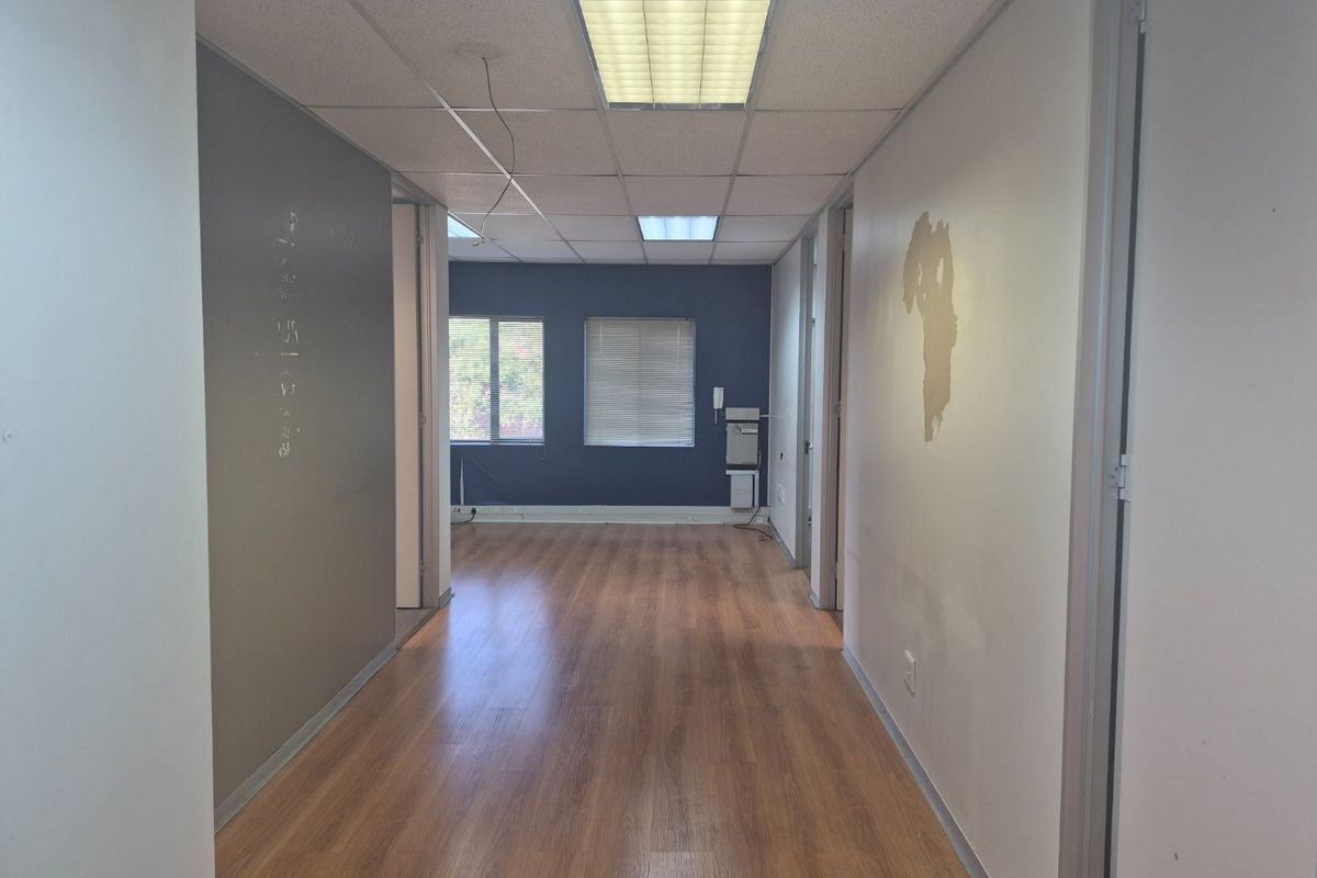 Prime First-Floor Office Suite in Sought-After Bryanston Gate Office Park - Photo 3
