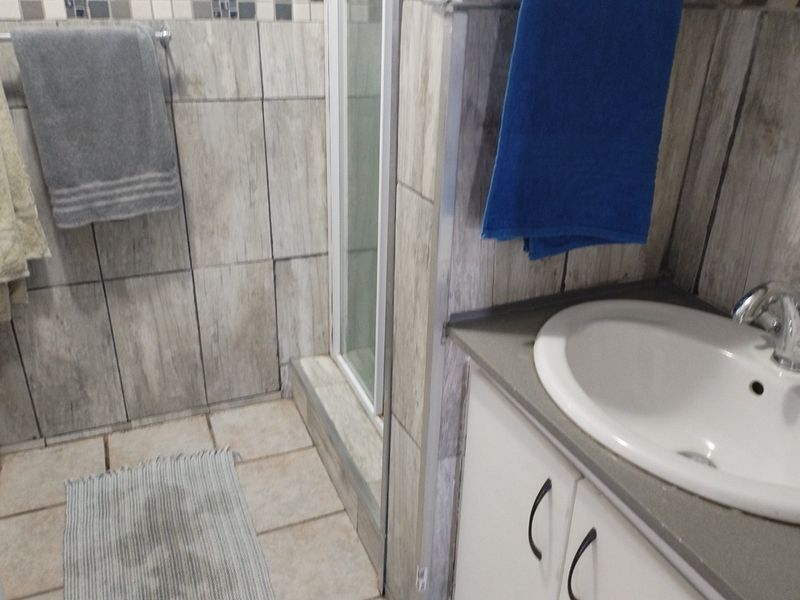 3 Bedroom House for Sale in Selcourt - Photo 10
