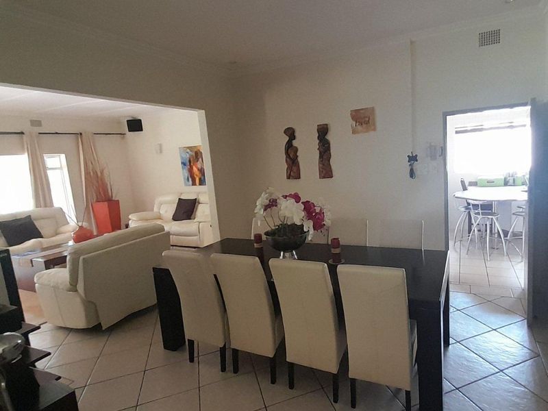 5 Bedroom Family Home on 4015 square meters in Ferndale - Photo 8