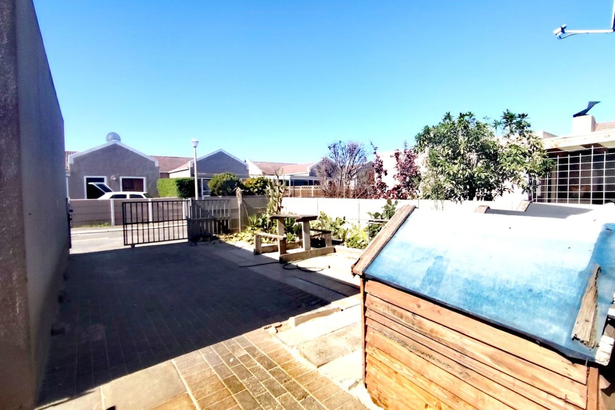 2 Bed House in Weltevreden Valley for Sale - Photo 5