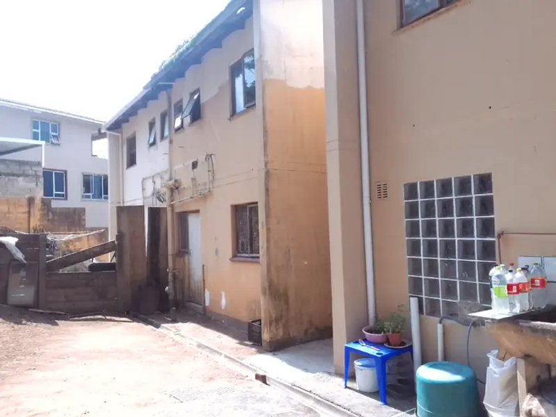 3 Bedroom duplex to rent in Bonela - Photo 2