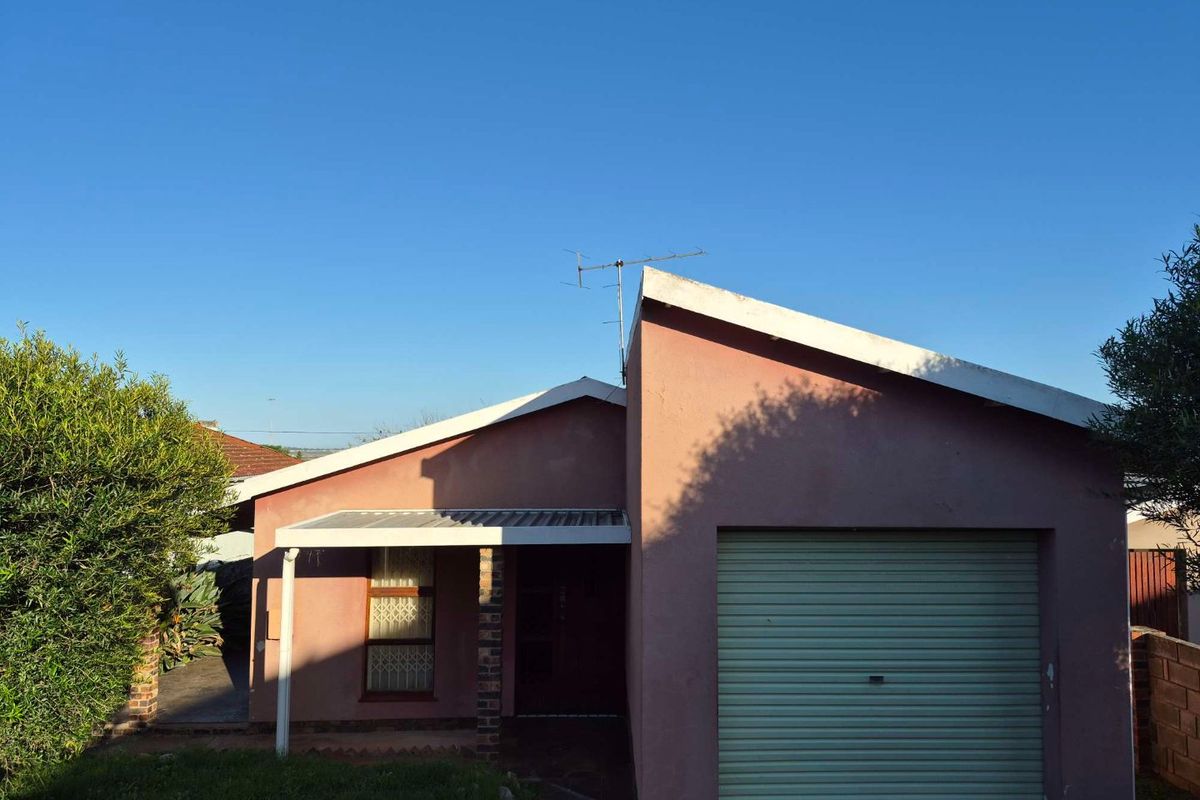 3 bedroom house for sale in KwaMagxaki - Photo 4