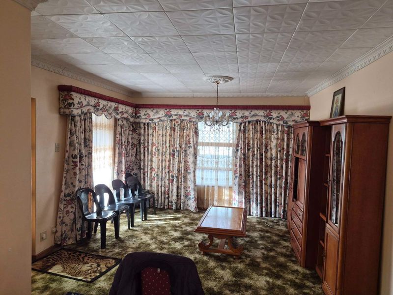 3 bedroom house for sale in KwaMagxaki - Photo 10