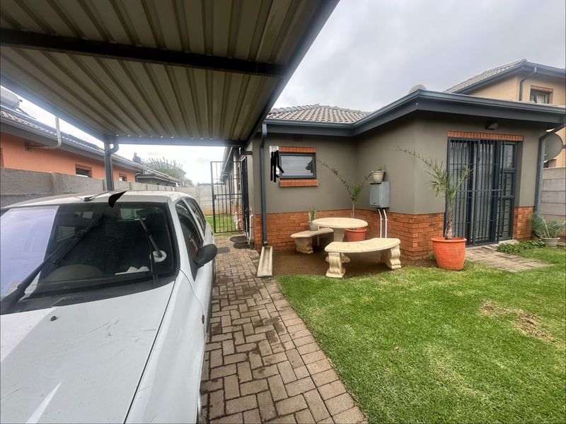 3 Bedroom House for Sale in Leopard's Rest Security Estate - Photo 5