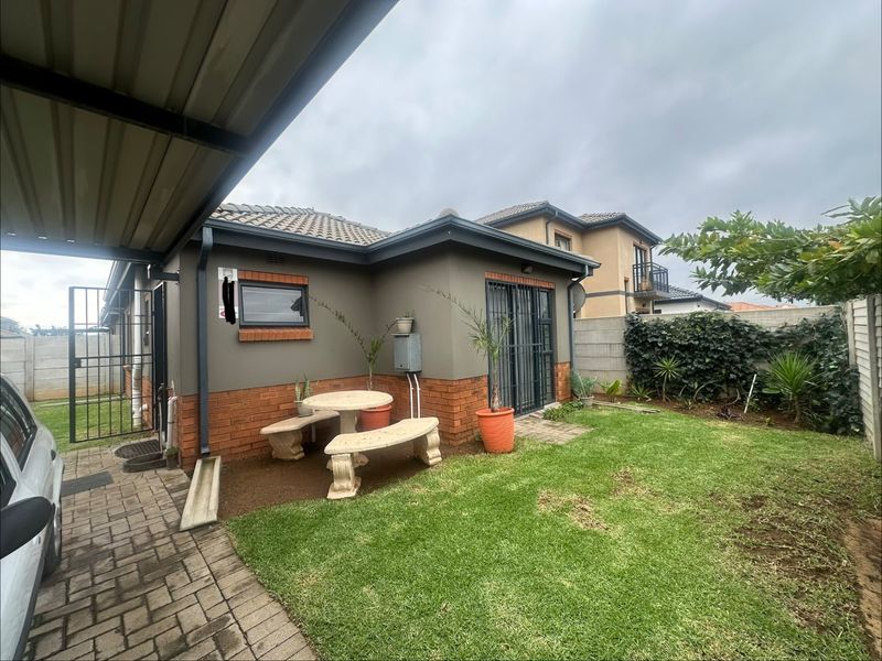 3 Bedroom House for Sale in Leopard's Rest Security Estate - Photo 4