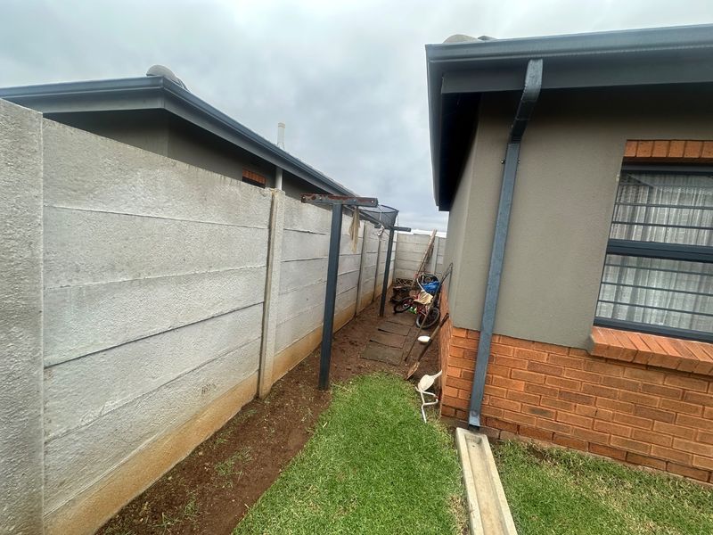 3 Bedroom House for Sale in Leopard's Rest Security Estate - Photo 9