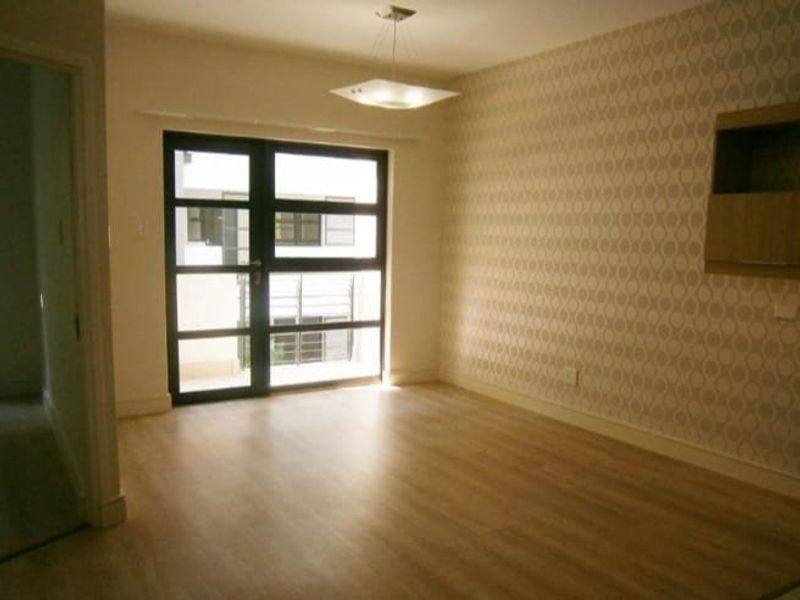 2 bedroom Apartment For sale in Rivonia  - Photo 2