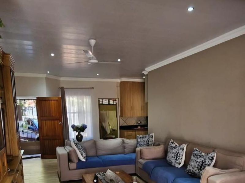 3 Bedroom Townhouse for Sale - Photo 3